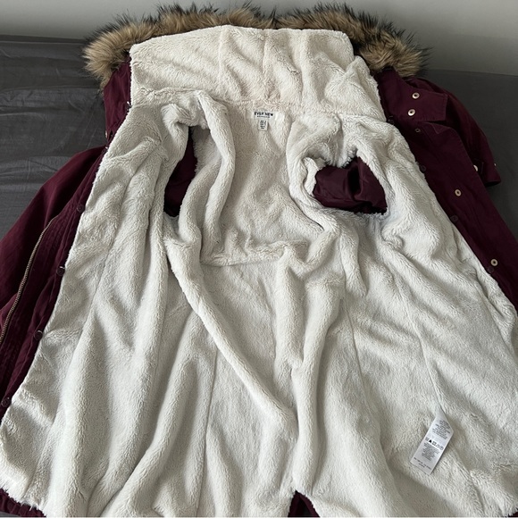 Ever New Faux Fur Lined Jacket Burgundy Gold Accents Size 2 Removable Lining - Picture 4 of 12